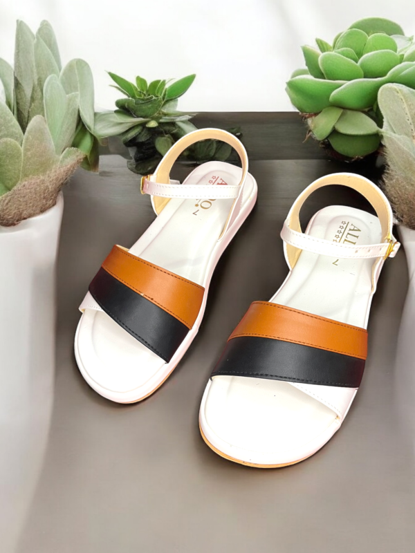 CASUAL MULTI SANDAL